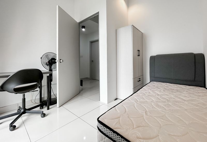 Amber Residence @ twentyfive.7