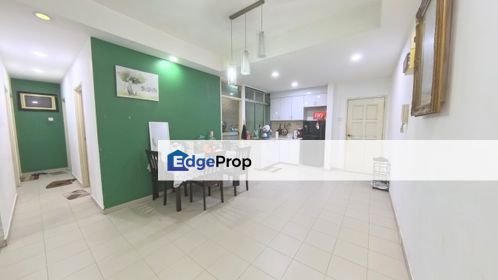 Lake View Suite @ Mount Austin 3 Bedroom unit, Johor, Johor Bahru