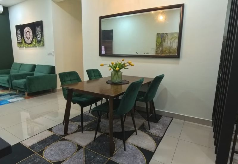 Meridin Bayvue Apartment