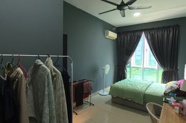 Meridin Bayvue Apartment