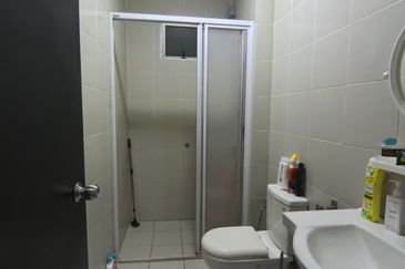 Meridin Bayvue Apartment