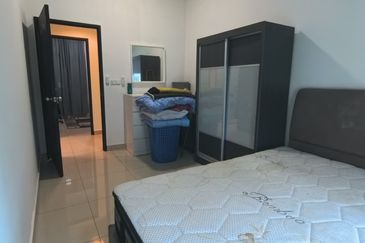 Meridin Bayvue Apartment