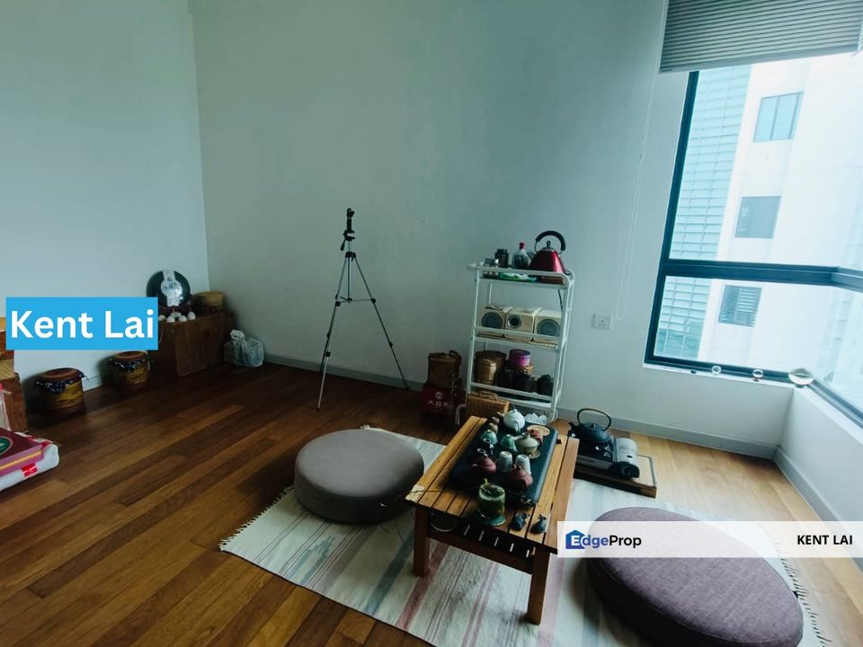 The Light Collection3 @ Gelugor. Spacious waterfront living., Penang, Gelugor