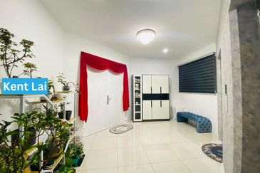 Arasia Perdana (The Clovers)