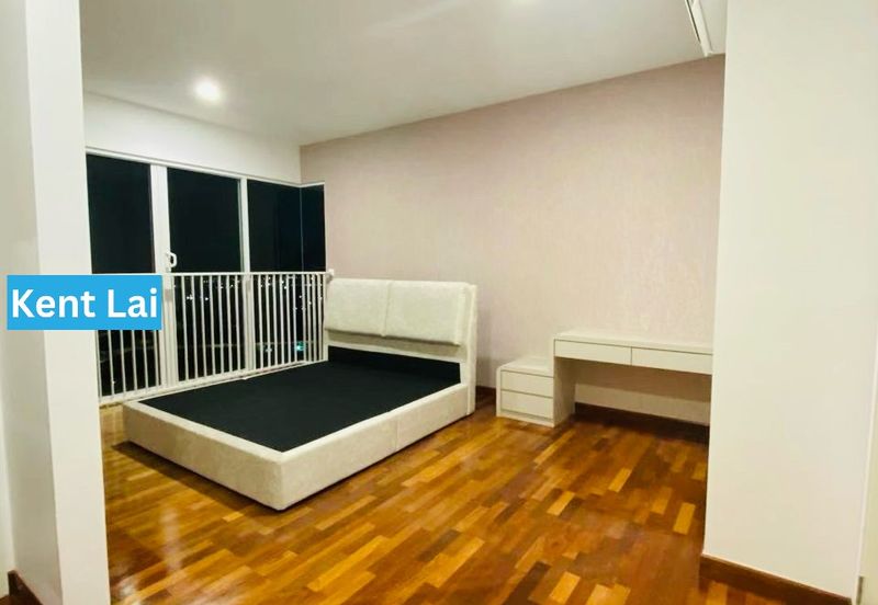 Arasia Perdana (The Clovers)