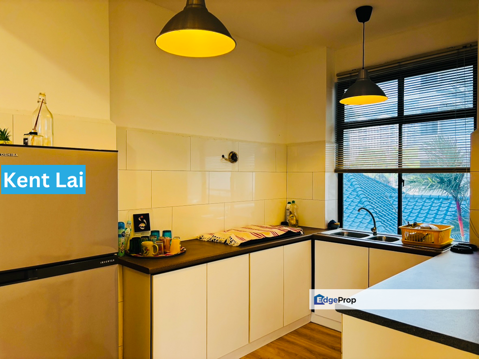 Villa Ria @ Tanjung Bungah. Rare Seaside condo with facilties., Penang, Tanjung Bungah