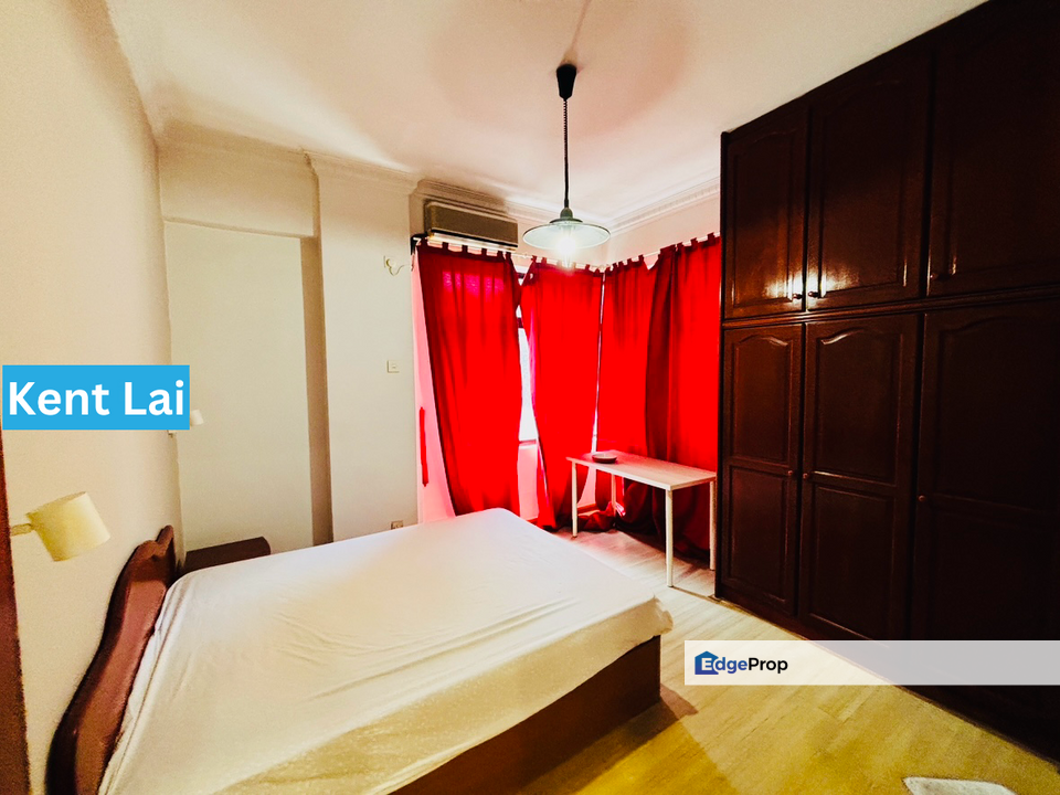 Villa Ria @ Tanjung Bungah. Rare Seaside condo with facilties., Penang, Tanjung Bungah