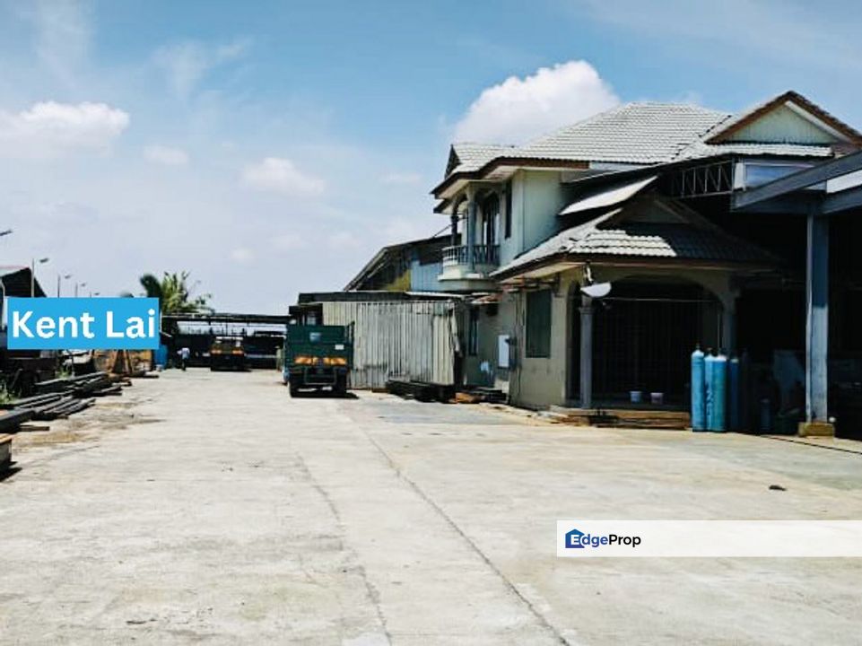 Penaga. Cheapest & big warehouse for Sale @ 26,000sqft., Penang, Penaga