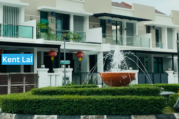 Stramax Residences @ Desaria