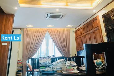 Raffles Residence 199