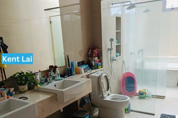 Raffles Residence 199