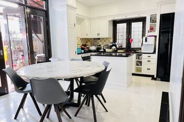 2-storey Semi-D. Spacious & Renovated. Jalan Beriksa @ Ayer Itam.