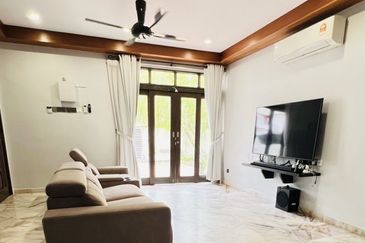 2-storey Semi-D. Spacious & Renovated. Jalan Beriksa @ Ayer Itam.