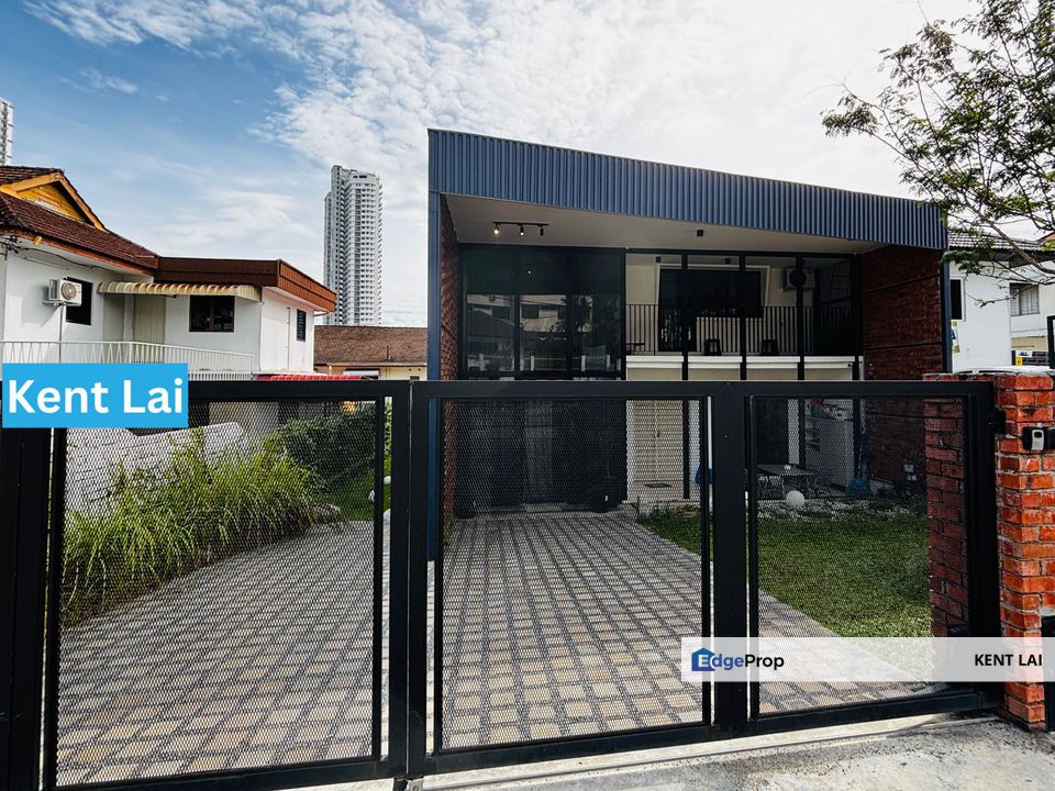 Tanjung Tokong @ Jalan Choong Lye Hock. 2 storey Semi-D, fully furnished & renovated., Penang, Tanjung Bungah