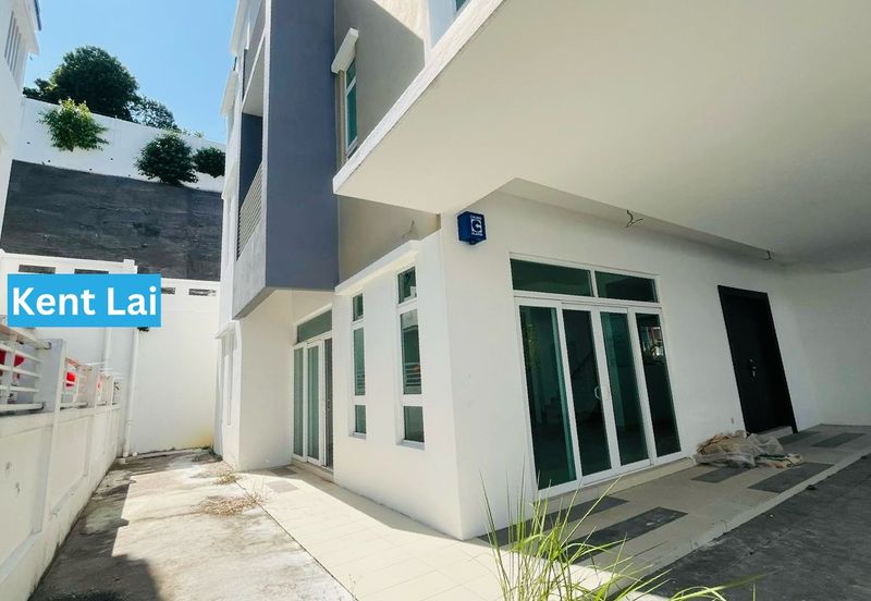 Cypress Villa @ Desaria