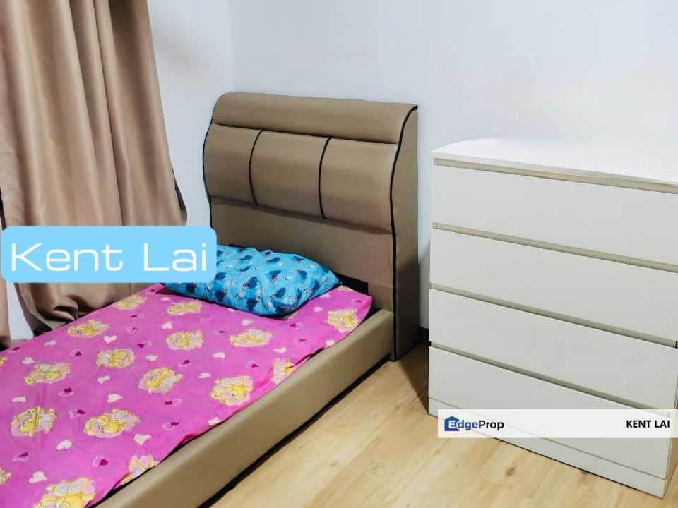 Skyview Residence at Perak Road Fully furnished with 2 carparks for Sale, Penang, Jelutong