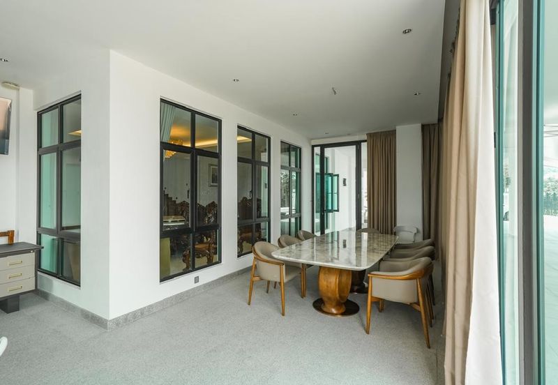 3 Storey Bungalow Batu Maung, Jalan Muzium Perang, Teluk Tempoyak 