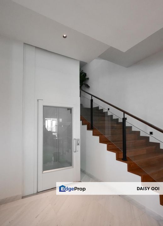 3 Storey Bungalow Batu Maung, Jalan Muzium Perang, Teluk Tempoyak , Penang, Batu Maung