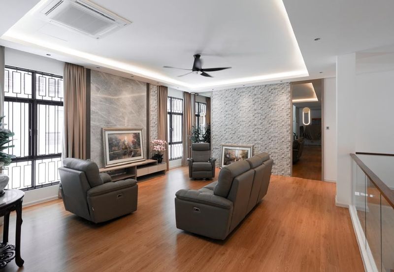 3 Storey Bungalow Batu Maung, Jalan Muzium Perang, Teluk Tempoyak 