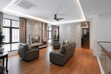 3 Storey Bungalow Batu Maung, Jalan Muzium Perang, Teluk Tempoyak 