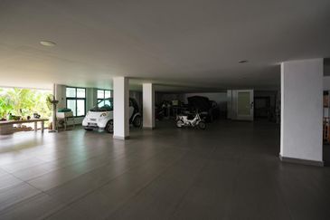 3 Storey Bungalow Batu Maung, Jalan Muzium Perang, Teluk Tempoyak 