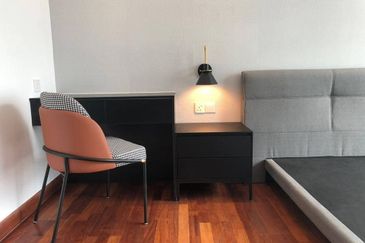 Arasia Perdana (The Clovers)