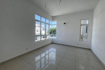 Cypress Villa @ Desaria