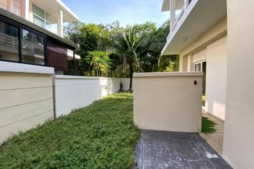 Jalan Seri Tanjung Pinang 