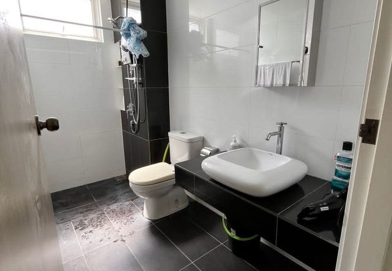 Arasia Perdana (The Clovers)