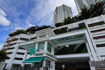 Arasia Perdana (The Clovers)