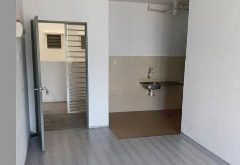 Mercury Apartment Teluk Kumbar 