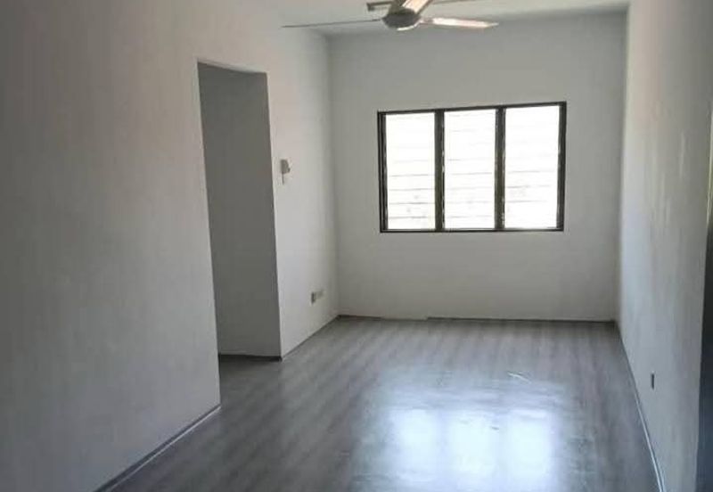 Mercury Apartment Teluk Kumbar 