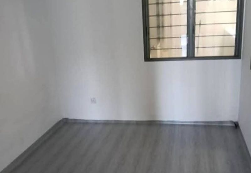 Mercury Apartment Teluk Kumbar 