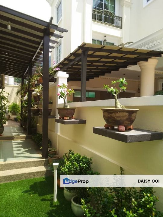 Palace Hill 4 Storey Semi-Detached Halaman Bukit Gambir 3 Gelugor , Penang, Gelugor