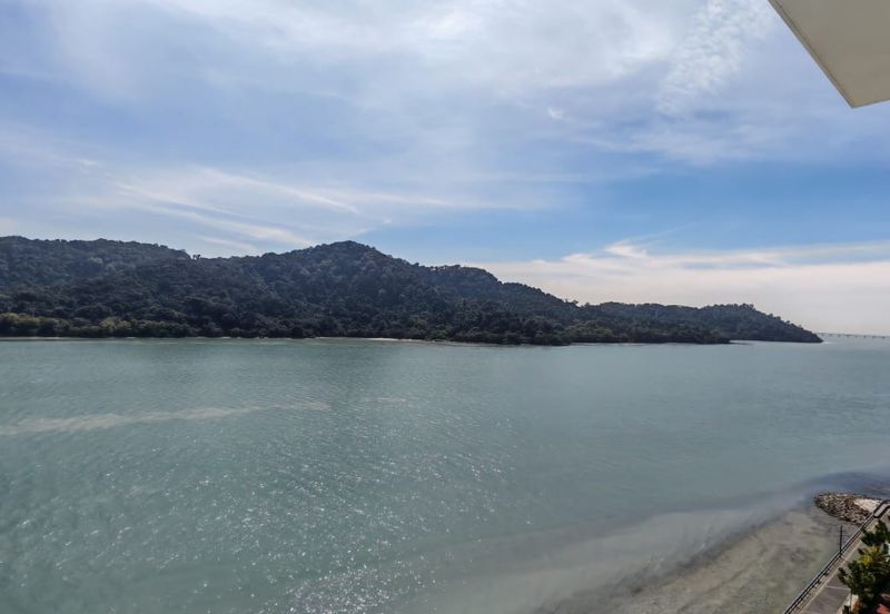 Queens Residences @ Queens Waterfront