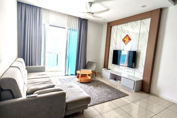 Queens Residences @ Queens Waterfront