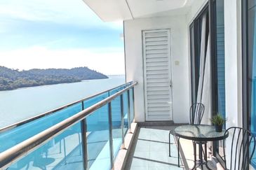 Queens Residences @ Queens Waterfront