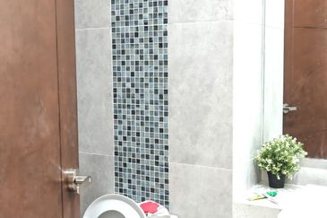 Queens Residences @ Queens Waterfront