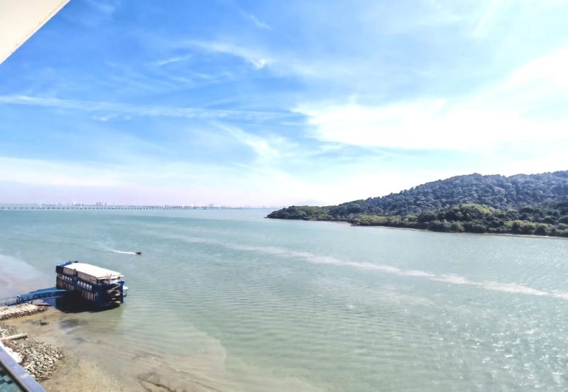 Queens Residences @ Queens Waterfront