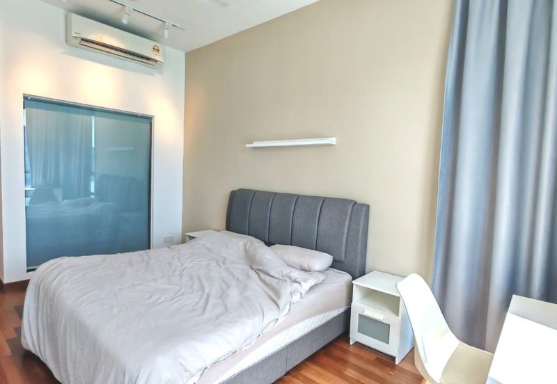 Queens Residences @ Queens Waterfront