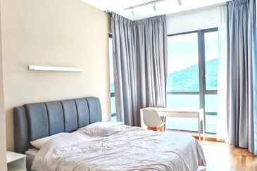 Queens Residences @ Queens Waterfront