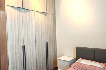 Queens Residences @ Queens Waterfront