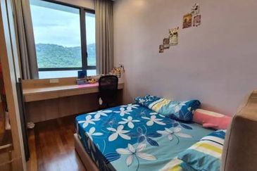 Queens Residences @ Queens Waterfront