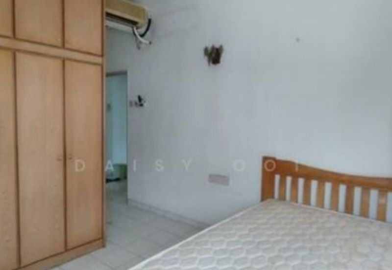 U Garden-fully Renovated-1 car park-Corner Unit- Gelugor 