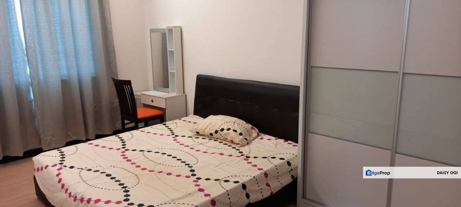 Vertiq Condo-1087sf-Fully Renovated Furnished-2 car park-Gelugor , Penang, Gelugor