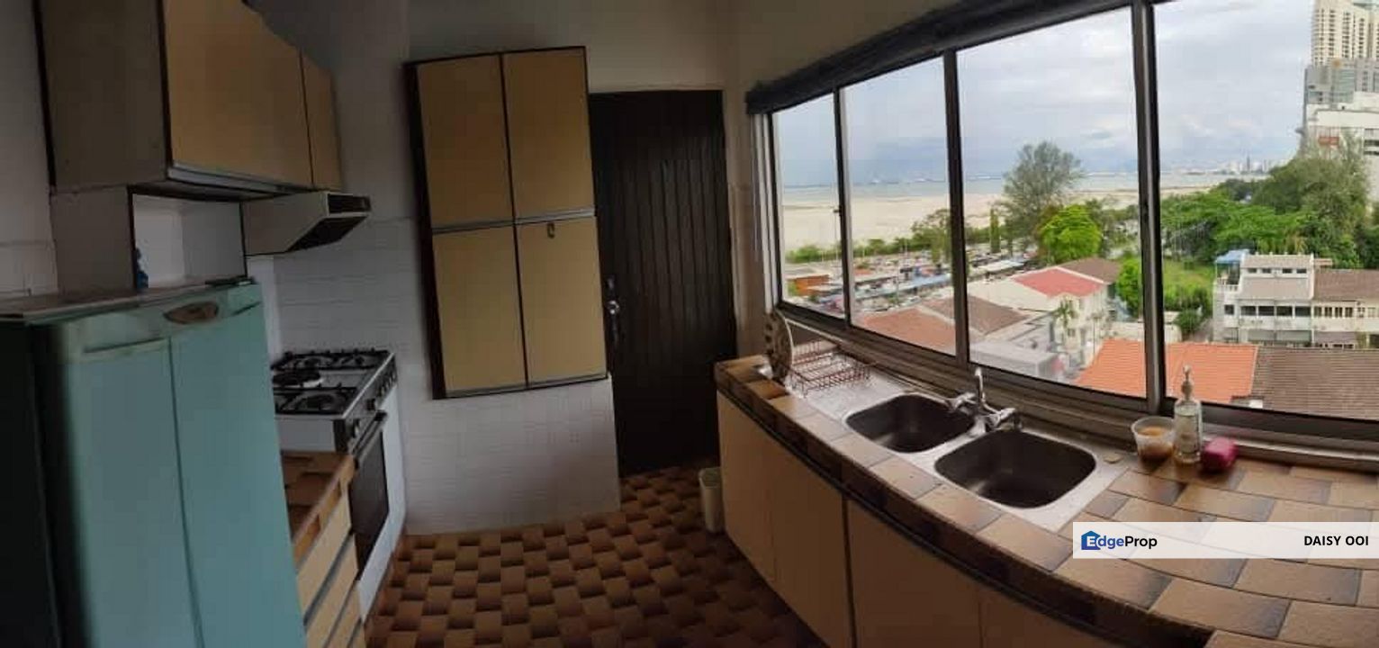 Sunrise Tower Condo-1500sf-Fully Renovated Furnished-1 car park-Gurney Drive , Penang, Persiaran Gurney