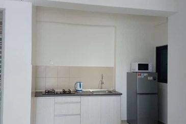 The Promenade Condo-1111sf-Fully Renovated Furnished-3 car park-Bayan Baru 