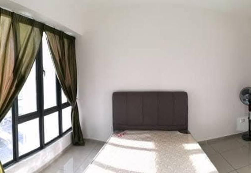 The Promenade Condo-1111sf-Fully Renovated Furnished-3 car park-Bayan Baru 