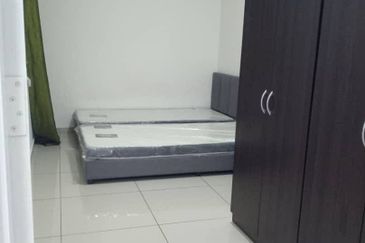 The Promenade Condo-1111sf-Fully Renovated Furnished-3 car park-Bayan Baru 