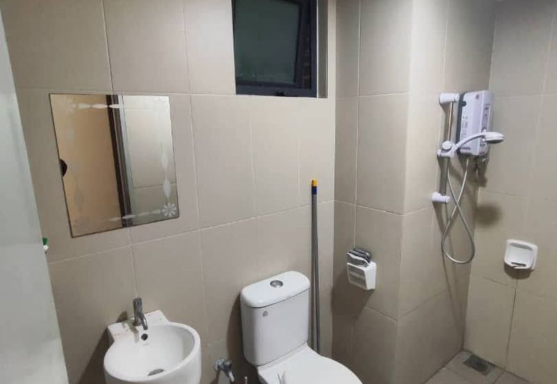 The Promenade Condo-1111sf-Fully Renovated Furnished-3 car park-Bayan Baru 